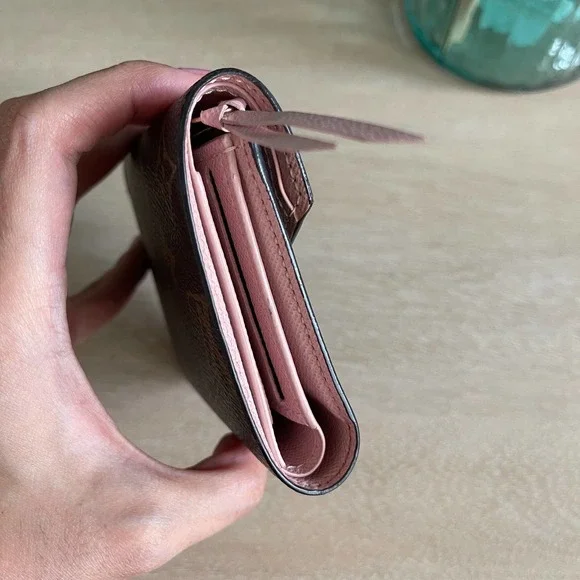 Louis Vuitton Victorine Wallet Monogram Rose Ballerine MI1138 - Picture 3 of 14